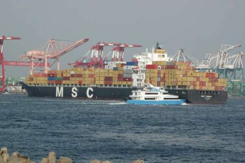 MSC达飞航线合作优化船队 应战“天天马士基”