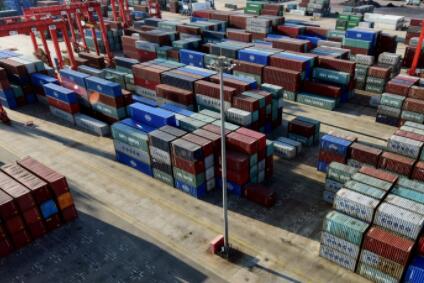 中国对美集装箱运输量突增背后