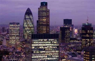 与伦敦和纽约相比 上海成为国际金融中心还有多远？