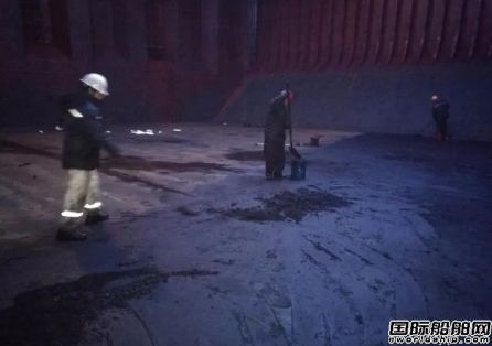 粮食紧张？“瑞鹏”轮紧急备舱转运粮食