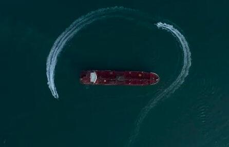 石油海运量激增，油运业十年来最高光时刻能持续多久？