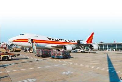 全货机、国际地区货运量均实现两位数增长 郑州机场高位运行