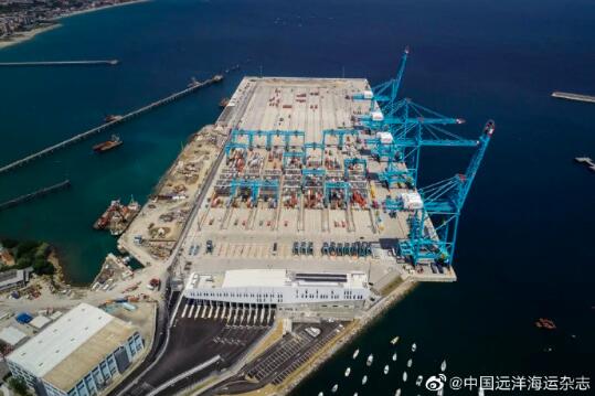 中远海运港口意大利瓦多集装箱码头二期土建工程完工